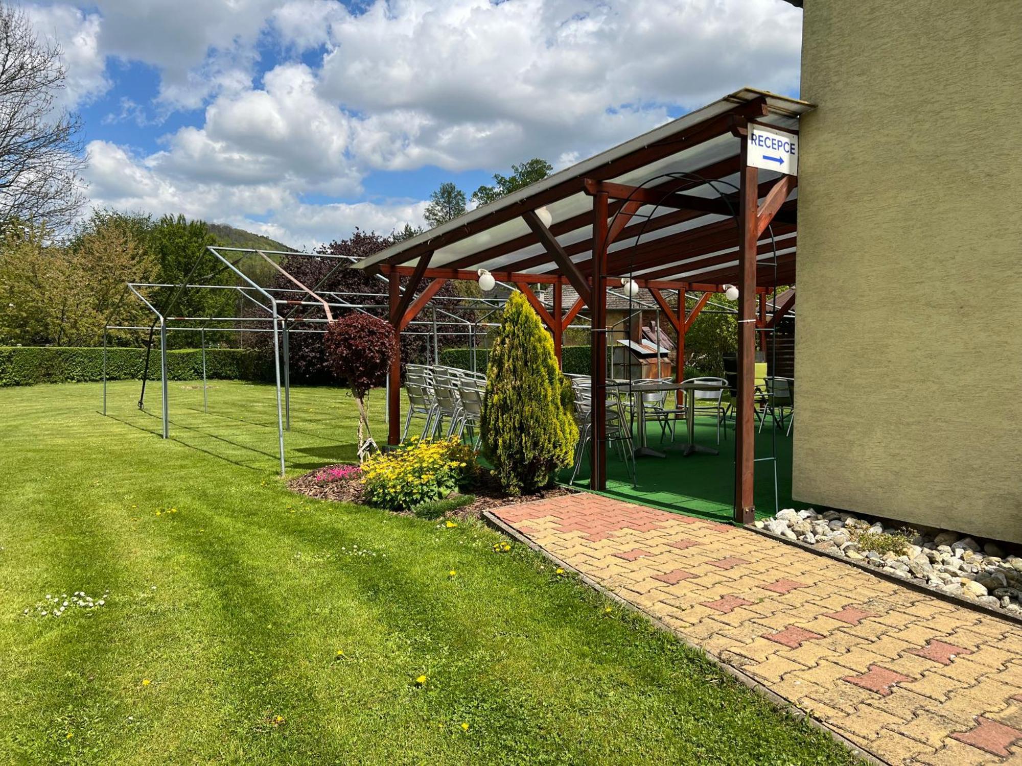 Penzion V Podzámčí Moravská Třebová Exterior foto